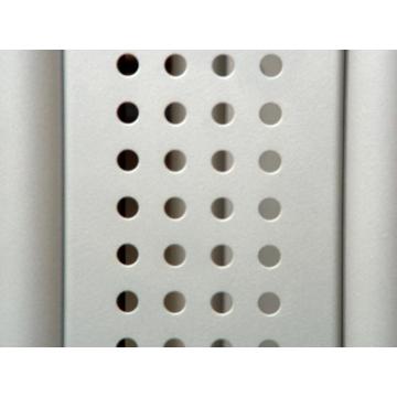 BETÉT CANBERRA-PECHINO 615mm RAL9006 kör-lyukas aluminium fém